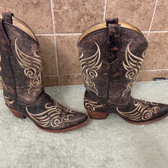 Circle G Brown and Gold embroidered Boots - Picture 2 of 6